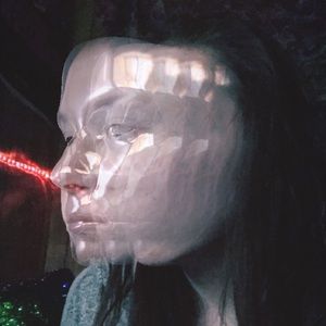 Meet your Posher, Aura